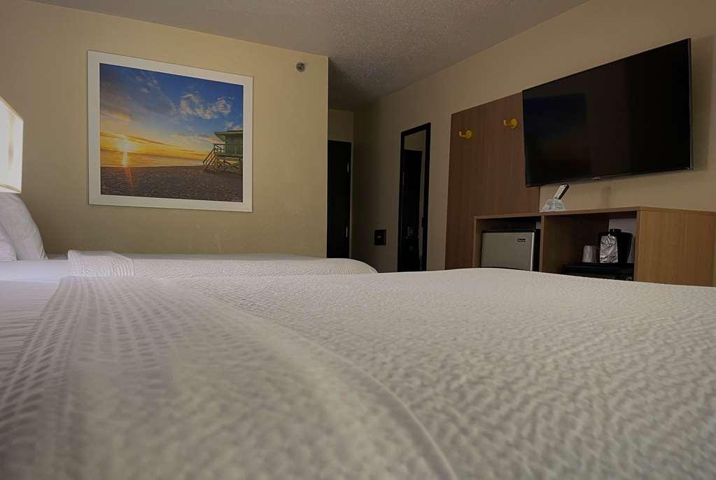 Days Inn & Suites By Wyndham Kaukauna Wi Номер фото